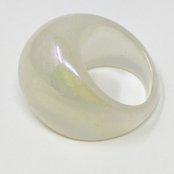 Acrylic Resin Bubble Ring Chunky Cool White - Picture 2 of 5